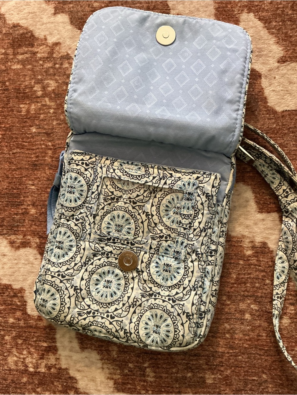 Vera Bradley Cream and Light Blue Medallion Sullivan Crossbody - Picture 4 of 4